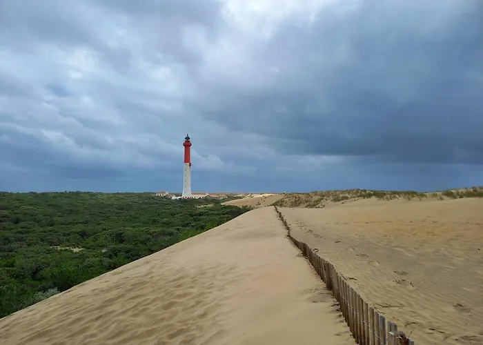 La Maison Bleue Des Mathes *
